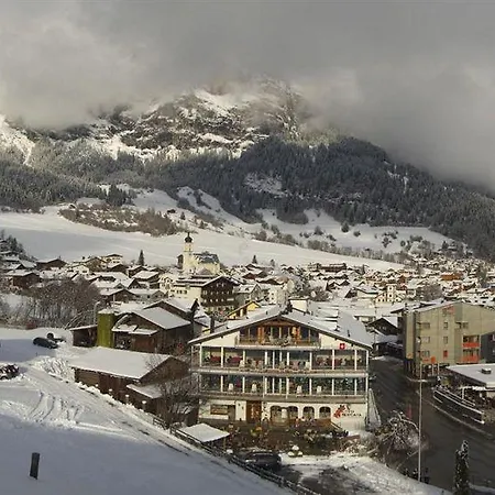 Hotel Hostel Flims