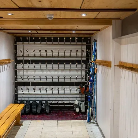 Hostel Flims Ξενοδοχείο 4*