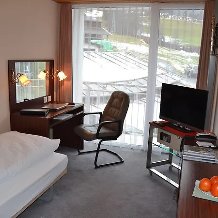 Hotel Hostel Flims 4*