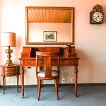 Hotel Hostel Flims 4*